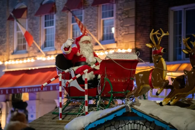 It’s Parade Weekend, Belleville!

The Belleville Santa Claus Parade is back this Sunday, Nov. 16, starting at 4:30PM! The parade will roll from Bridge Street West & Sidney Street through Downtown Belleville, ending around 7PM.

✨ Don’t miss:
🎅 Pre-parade fun at Glanmore National Historic Site — free admission + ornament making (4–5:30 PM)
🦌 Rotary’s Reindeer Village at Robin Jeffrey Park — light-up + live reindeer and free hot chocolate (while supplies last!)
💌 Bring your letters for Santa and donations for Gleaners or the Firefighters Toy Drive

📍Plan your route and get all the details at Belleville.ca/SantaClausParade

Bundle up, grab a hot chocolate, and kick off the holiday season with us in Downtown Belleville!
